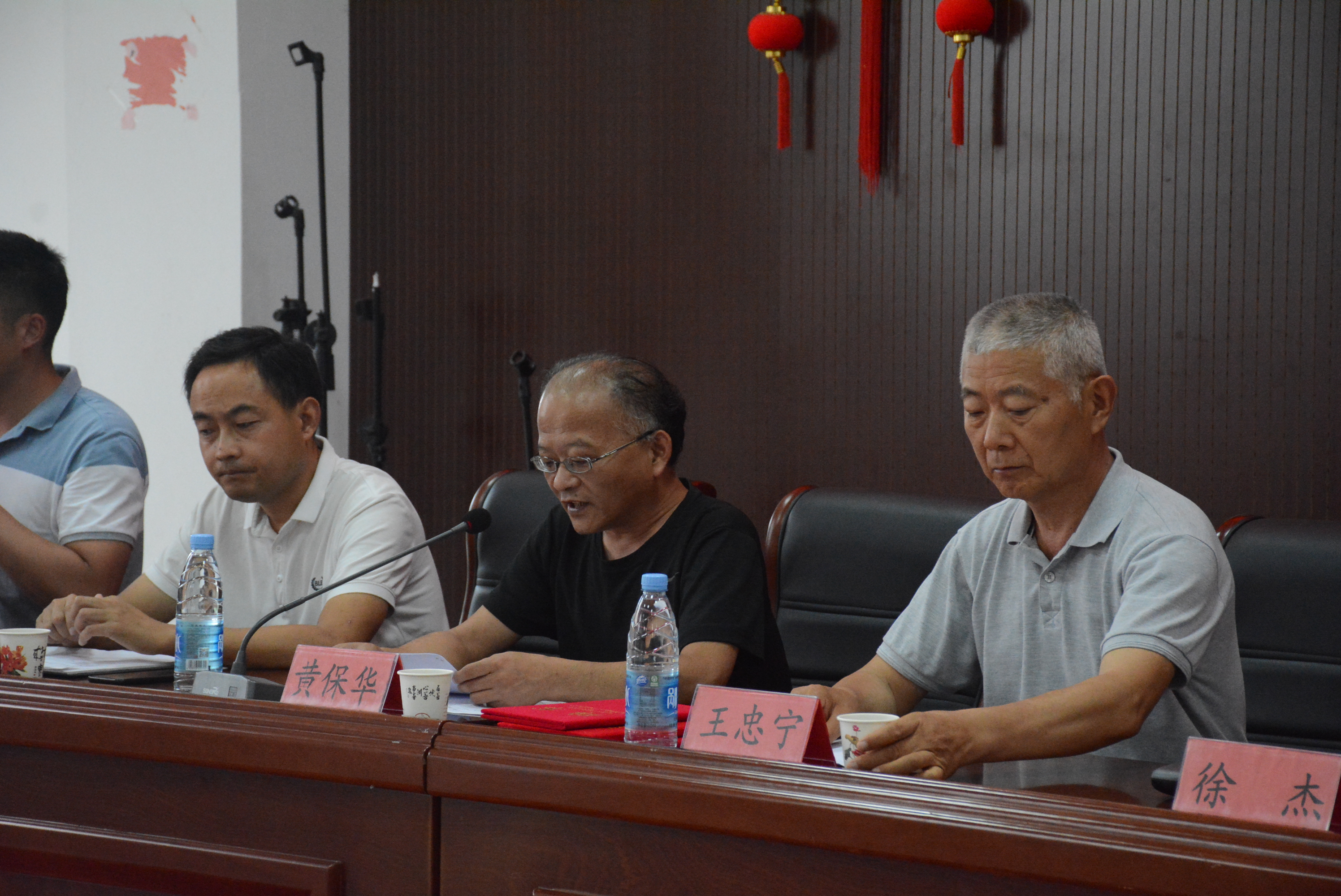 黄校长发言.JPG